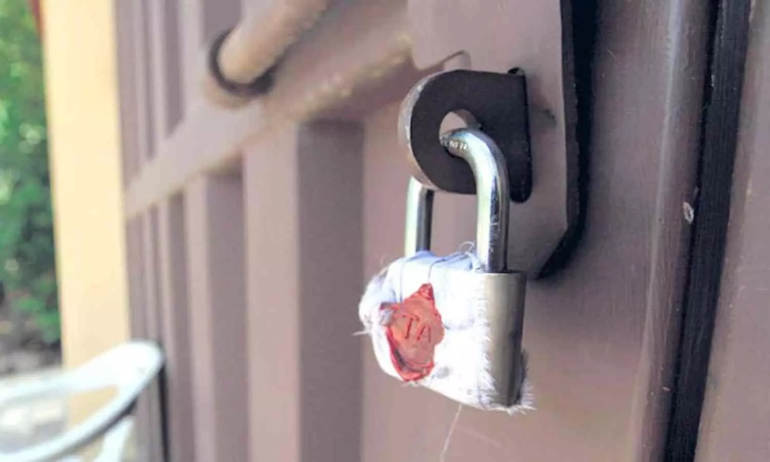 No Pharmacist, No Business: 3 Medical Stores Sealed in MP for Operating Without Qualified Pharmacists