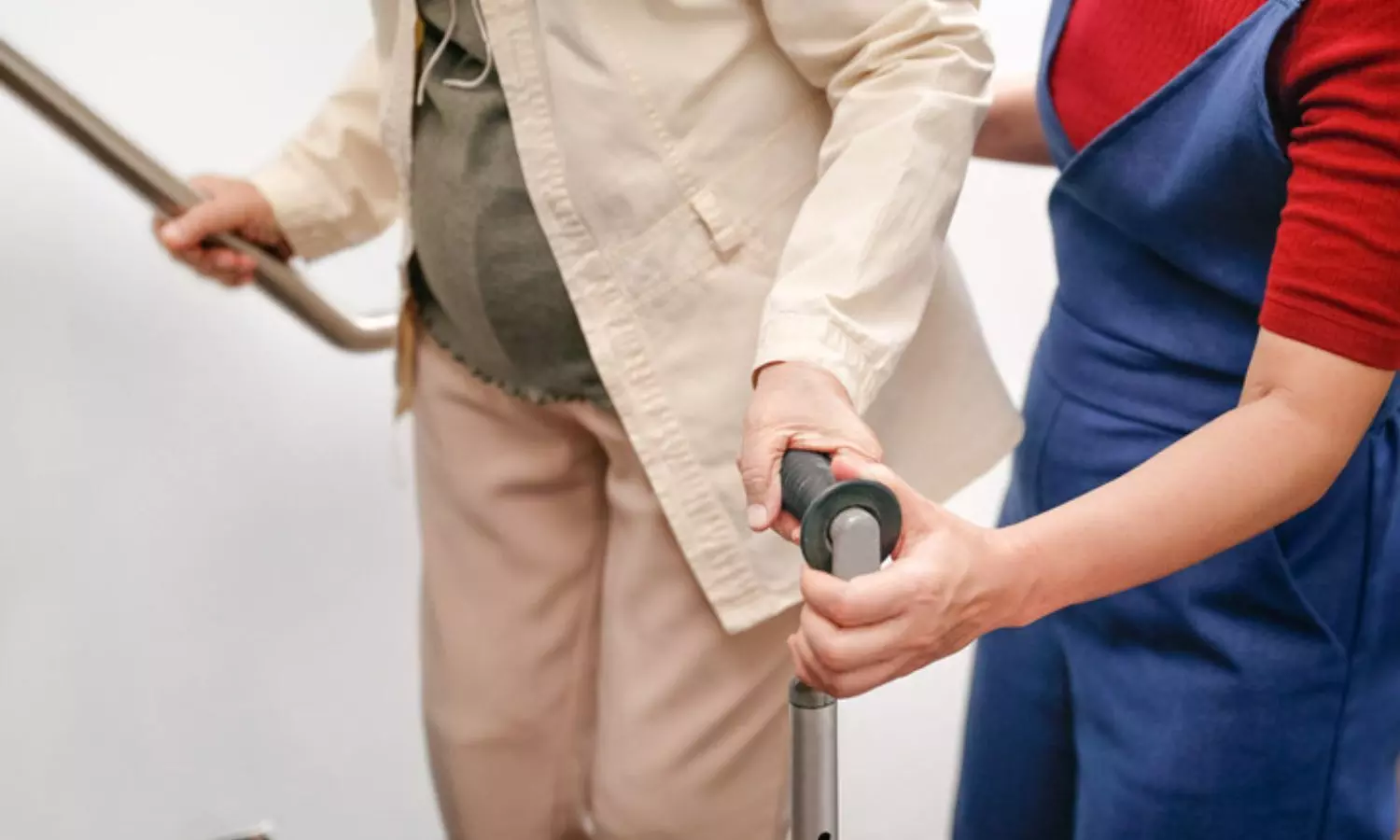 Older Adults Slower to Raise Arms During Slips, Increasing Fall Risk: Study Reveals