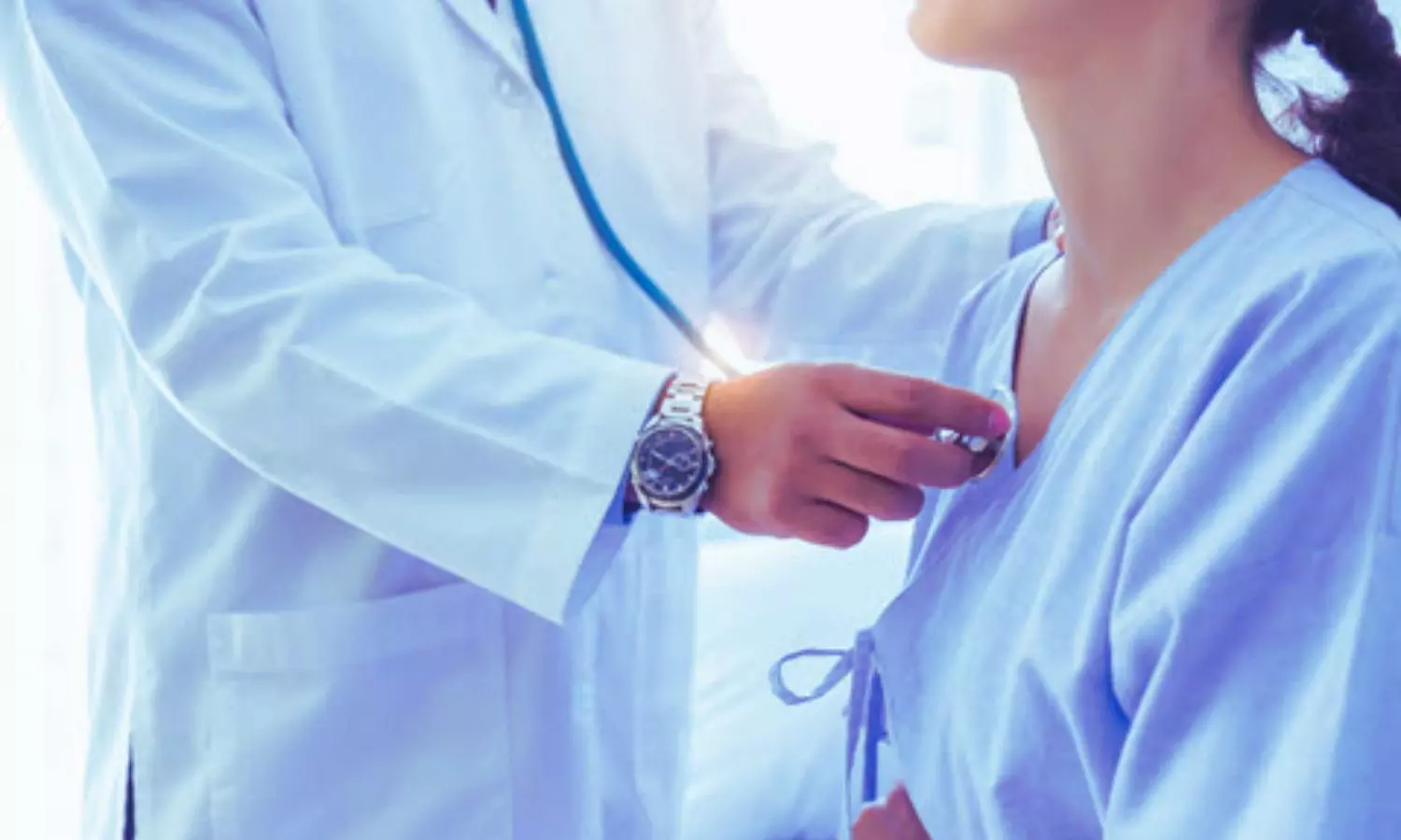 Reduced Retinal Parafoveal Vascular Density Linked to Subclinical Coronary Atherosclerosis: JAMA