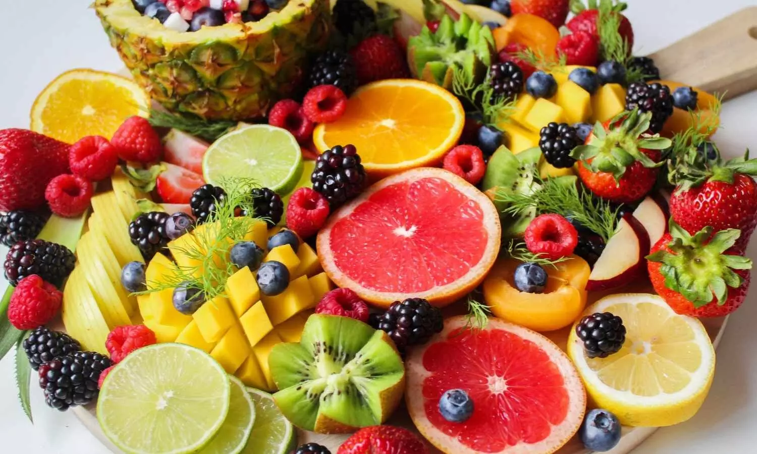 Eating Fruit May Help Reduce Impact of Air Pollution on Lung Function, suggests ERS study