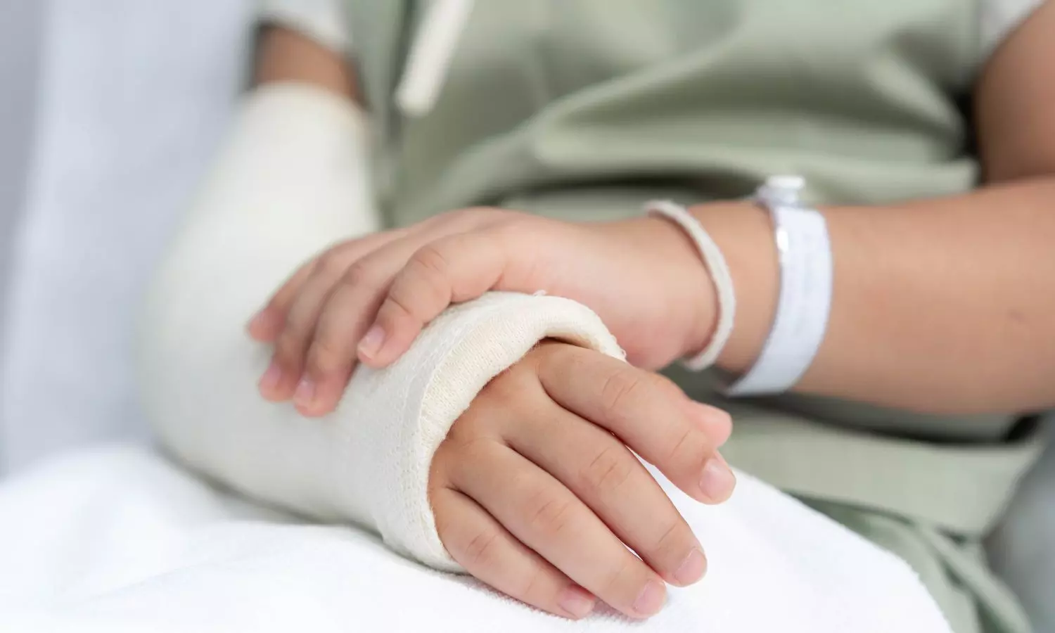 3 MBBS students injured as Inter-medical college event turns violent