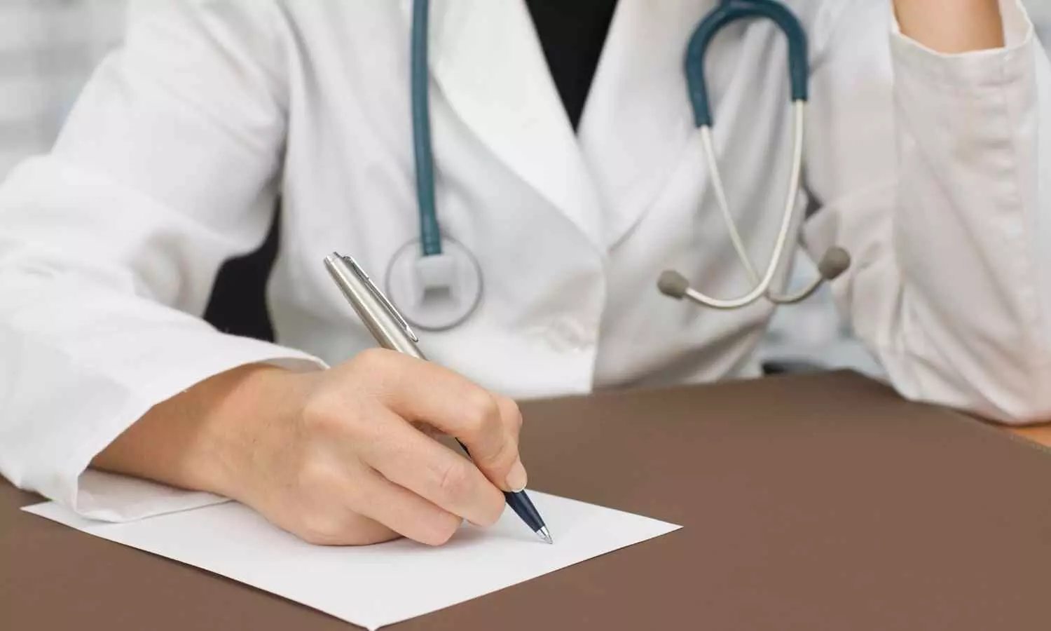 GMCH 32 mandates doctors to prescribe in capital letters or digital form